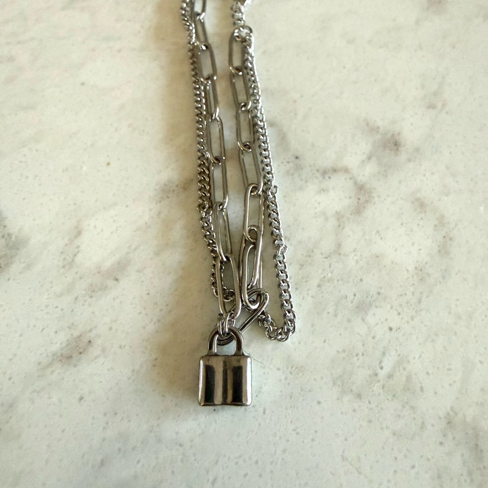 Silver Chain Bracelet with Padlock Charm - Picture 4 of 7